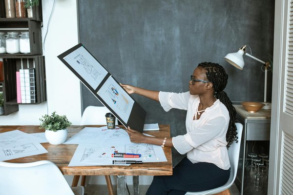Stratégies efficaces pour aider les entreprises à respecter les nouvelles réglementations anti-discrimination sur le lieu de travail